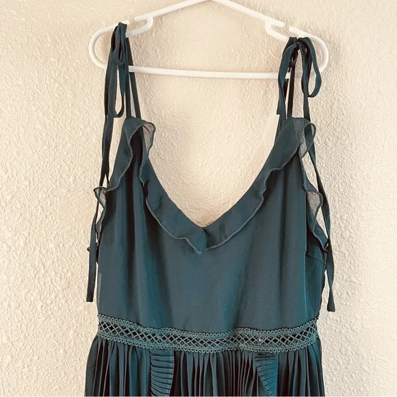 Lulu’s Emerald Green Tie-Strap Pleated Midi Dress Emerald Green XS - Picture 6 of 16